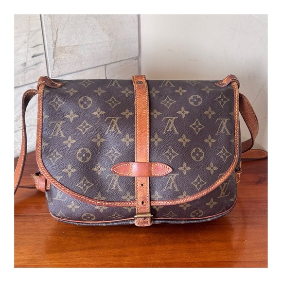 ❤️SOLD❤️LOUIS VUITTON SAUMUR 30 SHOULDER BAG - Picture 3 of 16